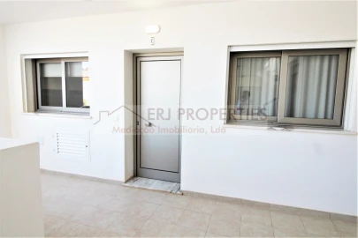 Apartamento T2 para Arrendamento em Altura