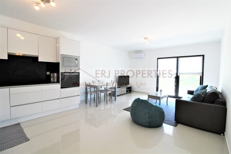 Apartamento T1 para Arrendamento em Altura Foto 5