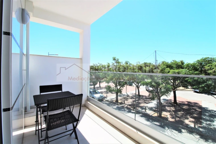 Apartamento T1 para Arrendamento em Altura Foto 7
