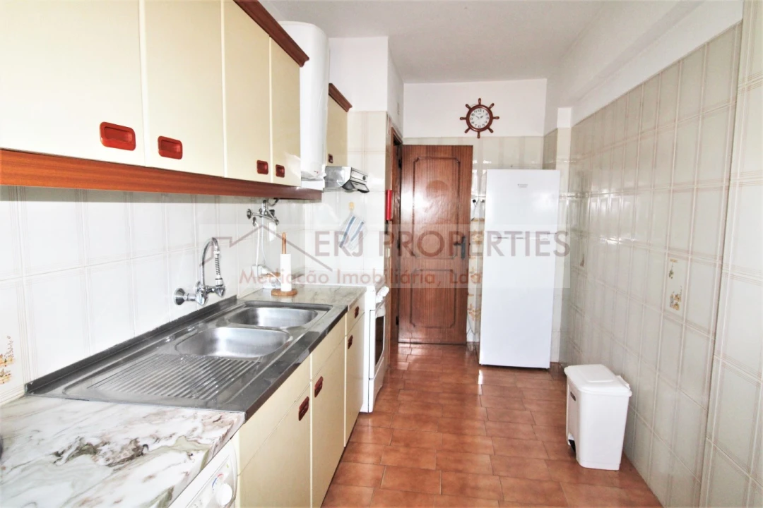 Apartamento T1 para Arrendamento em Altura Foto 10