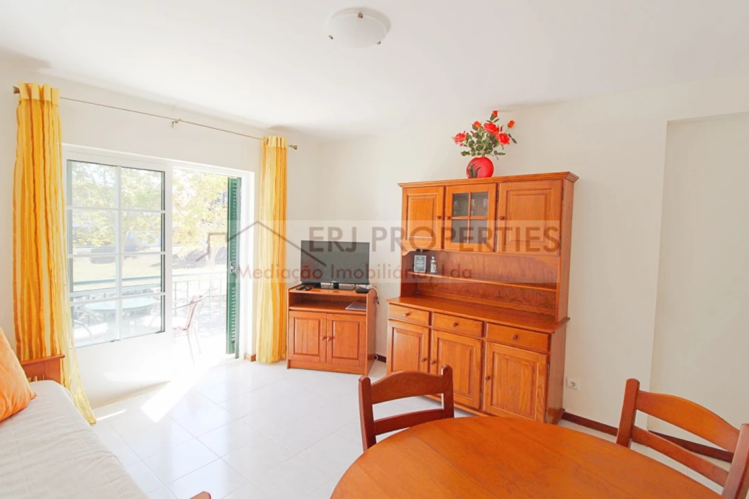 Apartamento T1 para Arrendamento em Altura Foto 2