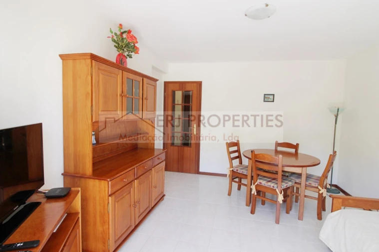 Apartamento T1 para Arrendamento em Altura Foto 4