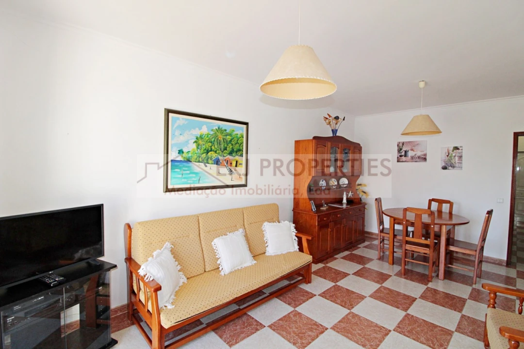 Apartamento T1 para Arrendamento em Altura Foto 6