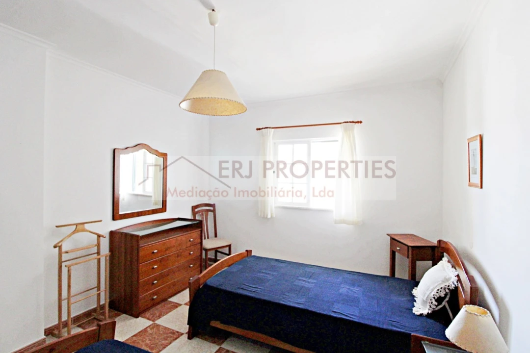 Apartamento T1 para Arrendamento em Altura Foto 8