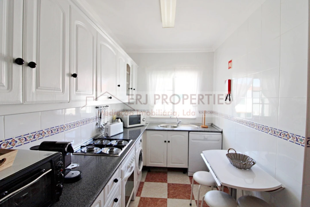 Apartamento T1 para Arrendamento em Altura Foto 10