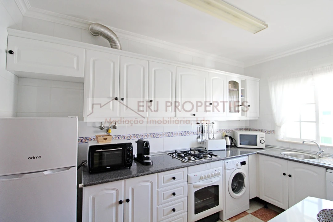 Apartamento T1 para Arrendamento em Altura Foto 11