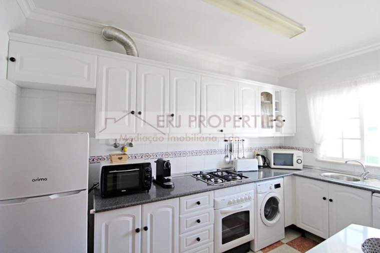 Apartamento T1 para Arrendamento em Altura Foto 11