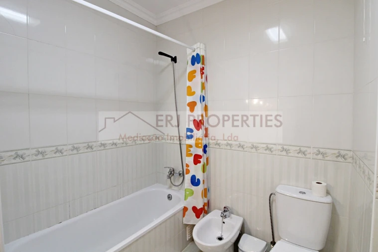Apartamento T1 para Arrendamento em Altura Foto 13
