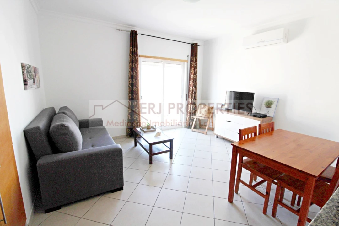 Apartamento T1 para Arrendamento em Altura Foto 2