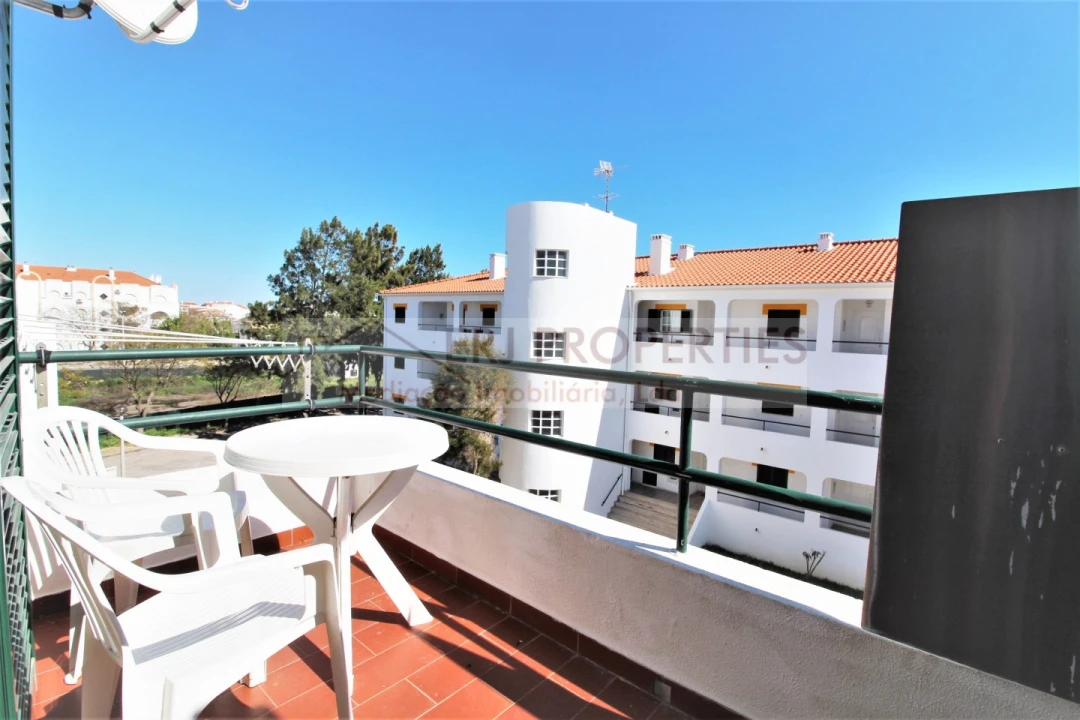 Apartamento T1 para Arrendamento em Altura Foto 1