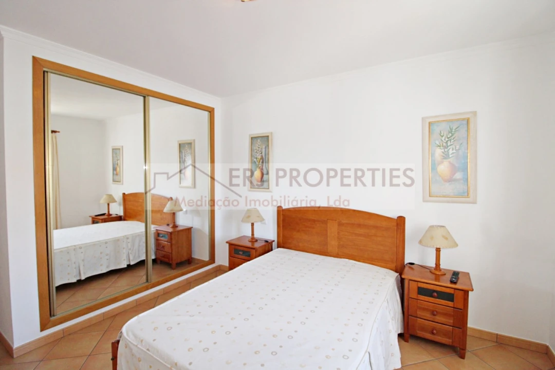 Apartamento T1 para Arrendamento em Altura Foto 8