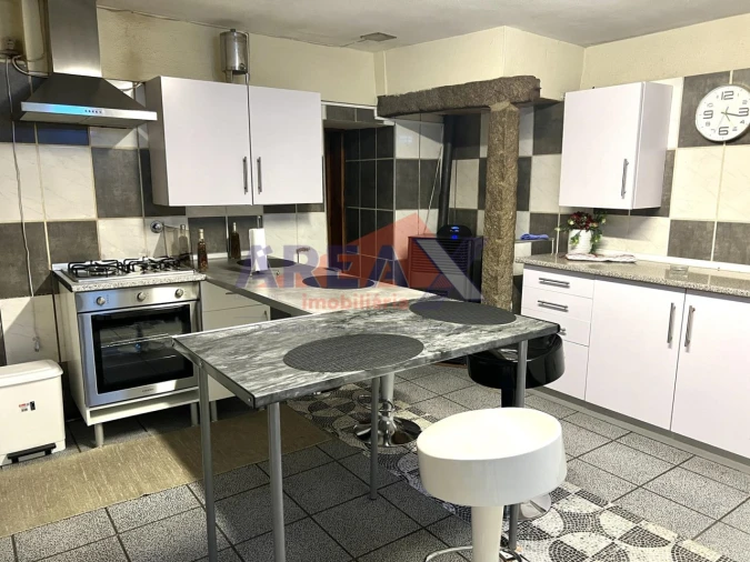 Moradia T12 para Venda em O. Azeméis, Riba-Ul, Ul, Macinhata Seixa, Madail Foto 28
