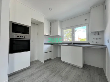 Apartamento T2 para Venda em Fernao Ferro