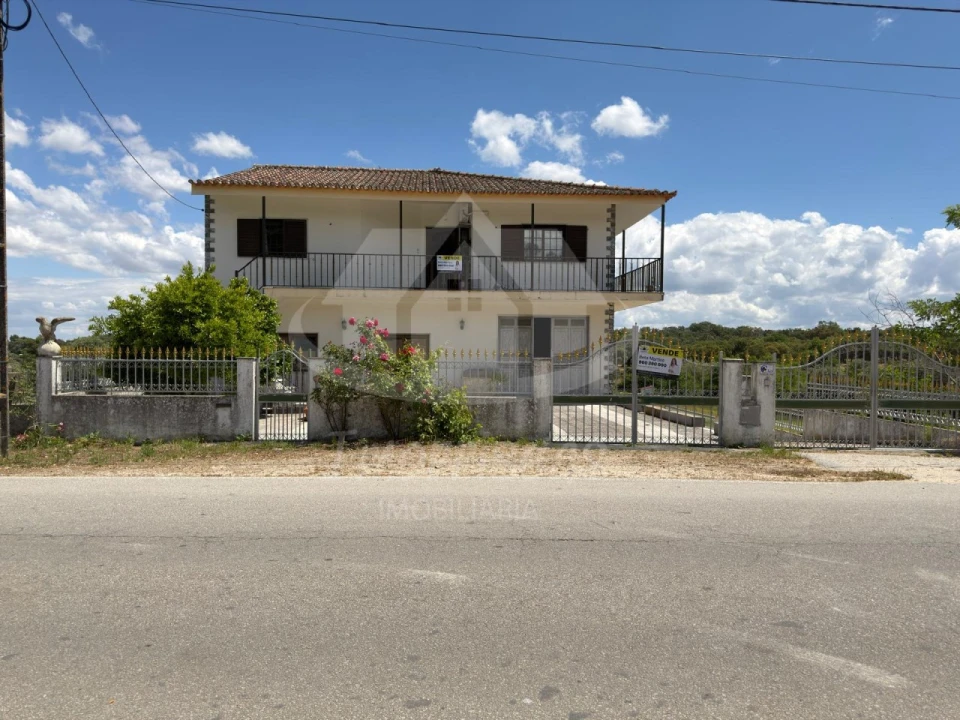 Quinta T3 para Venda em Nossa Senhora da Graça de Povoa e Meadas Foto 2