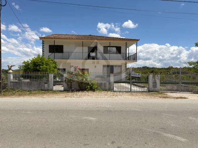 Quinta T3 para Venda em Nossa Senhora da Graça de Povoa e Meadas Foto 2