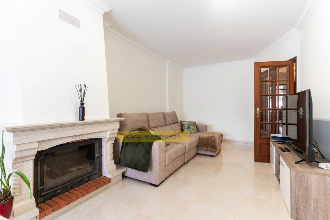 Apartamento T2 para Venda em Algueirão-Mem Martins Foto 8