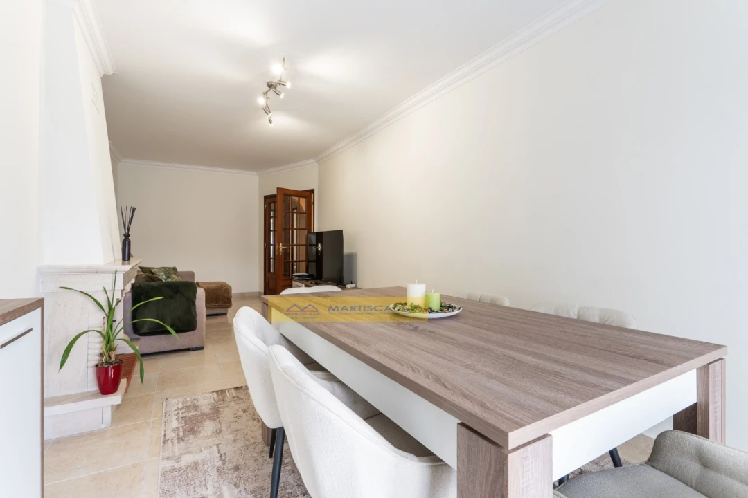 Apartamento T2 para Venda em Algueirão-Mem Martins Foto 9
