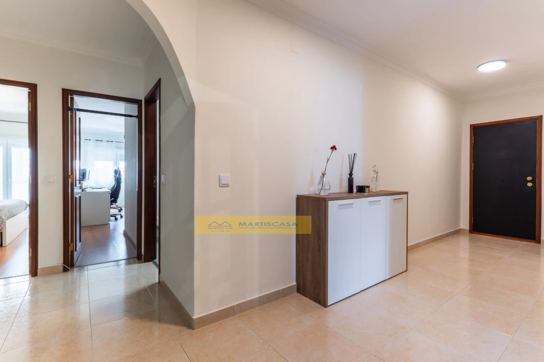 Apartamento T2 para Venda em Algueirão-Mem Martins Foto 13