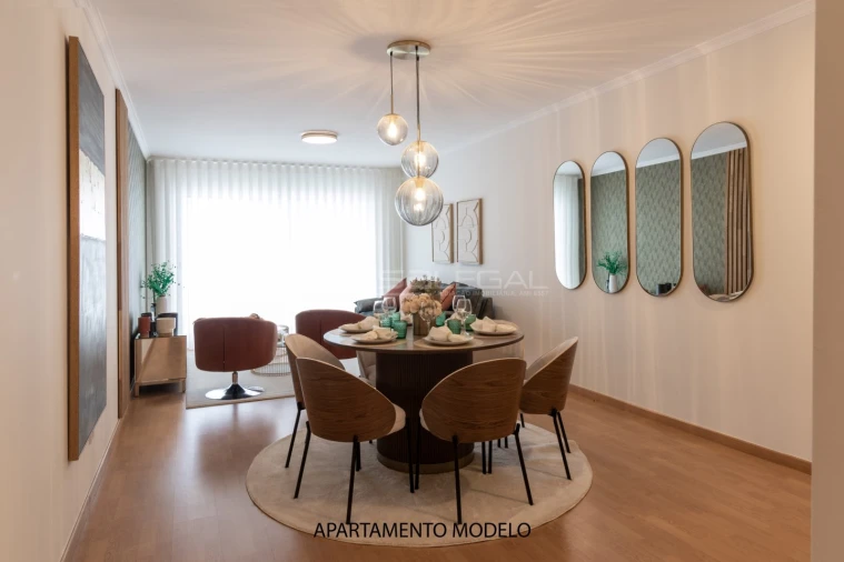 Apartamento T2 para Venda em Caniço Foto 3