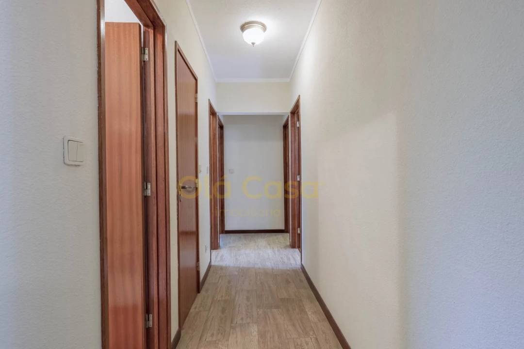 Apartamento T3 para Venda em Ramalde Foto 13