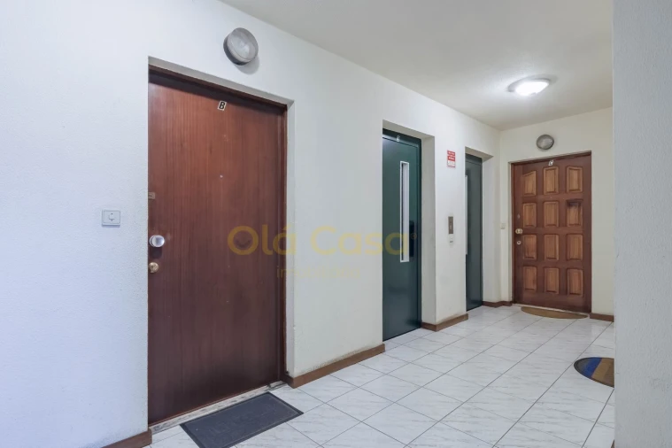 Apartamento T3 para Venda em Ramalde Foto 23