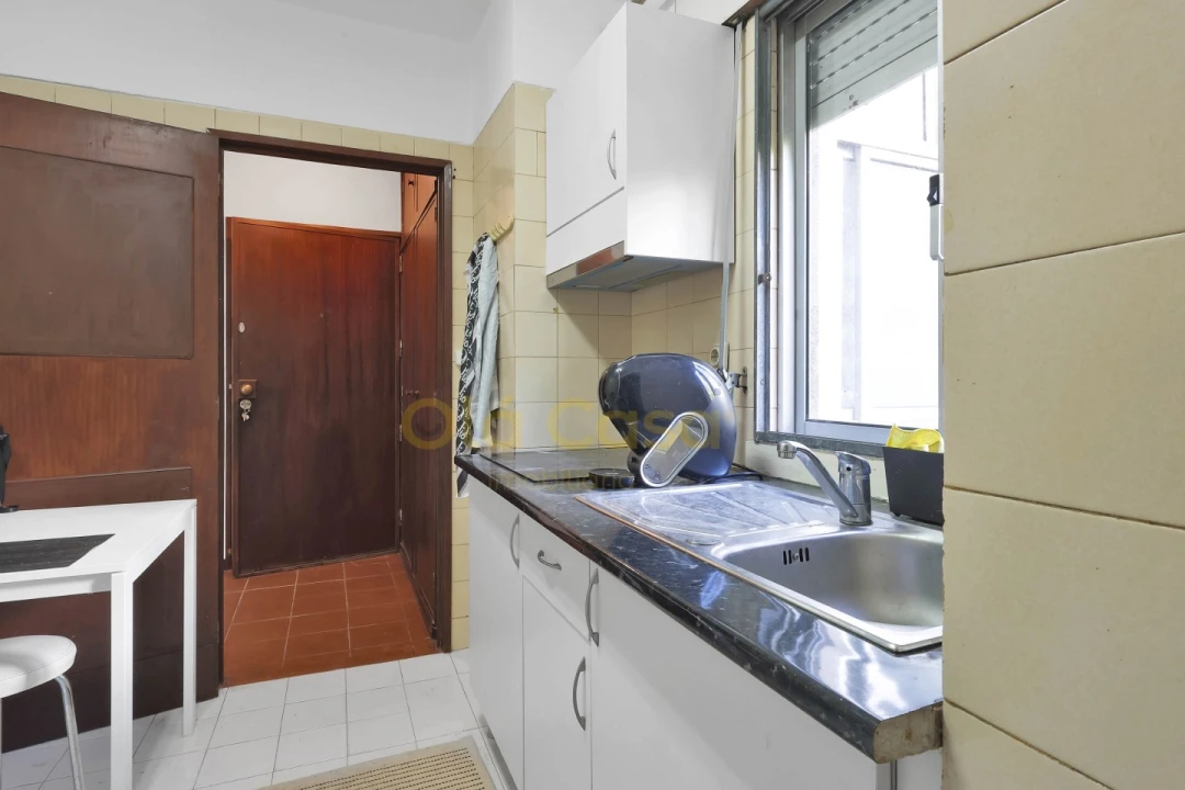 Apartamento T1 para Venda em Ramalde Foto 11