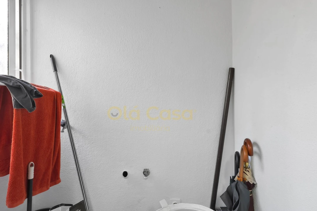 Apartamento T1 para Venda em Ramalde Foto 18