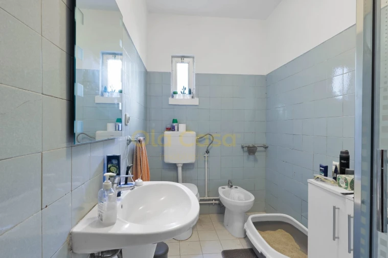 Apartamento T1 para Venda em Ramalde Foto 5