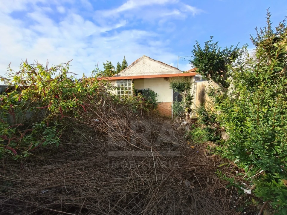 Moradia T2 para Venda em Pedrouços Foto 13