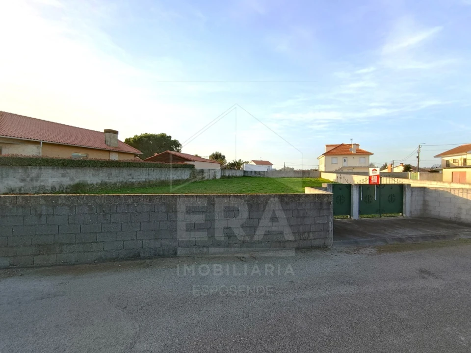 Terreno para Venda em Alvarães Foto 5