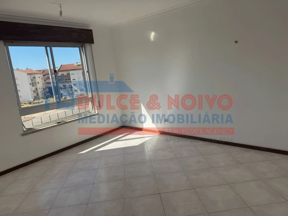 Apartamento T3 para Venda em São João Baptista Foto 35