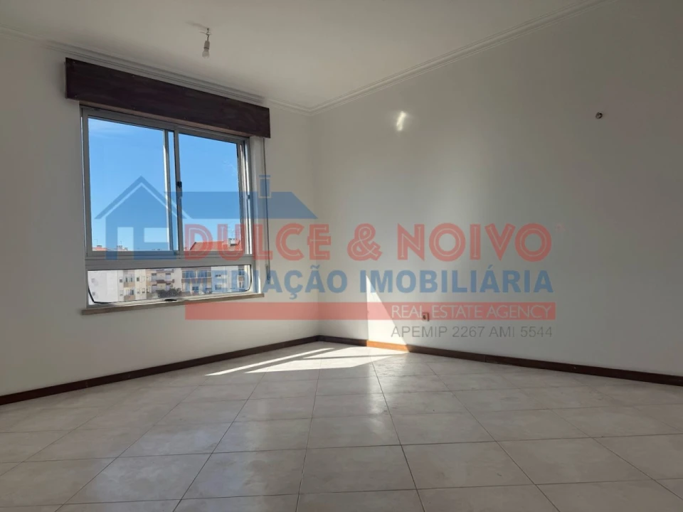 Apartamento T3 para Venda em São João Baptista Foto 49