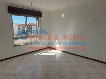 Apartamento T3 para Venda em São João Baptista