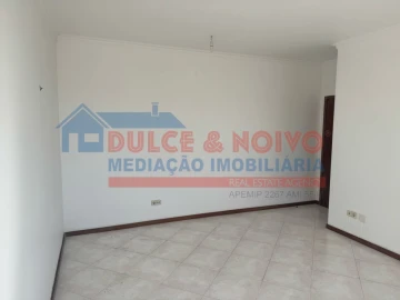 Apartamento T3 para Venda em São João Baptista