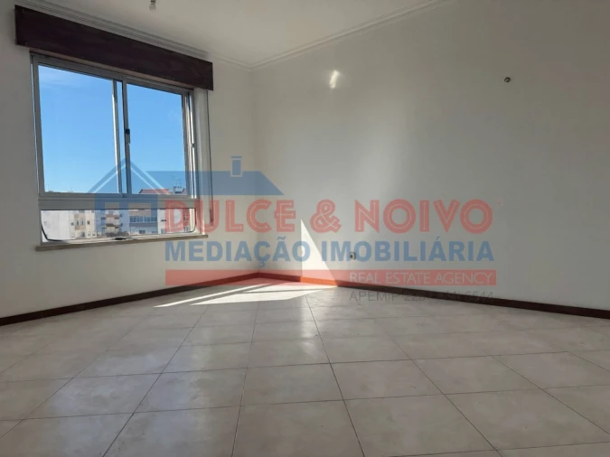 Apartamento T3 para Venda em São João Baptista Foto 48