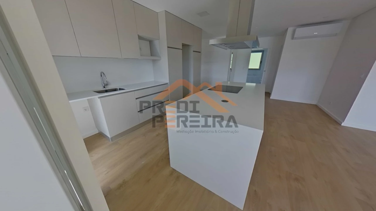 Apartamento T2 para Venda em Camarate, Unhos e Apelação Foto 20