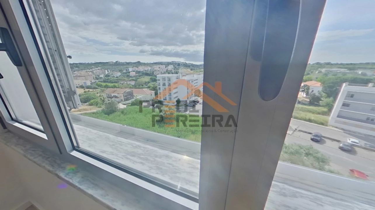 Apartamento T2 para Venda em Camarate, Unhos e Apelação Foto 27