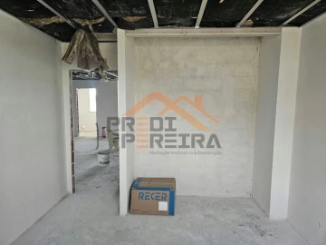 Apartamento T2 para Venda em Camarate, Unhos e Apelação