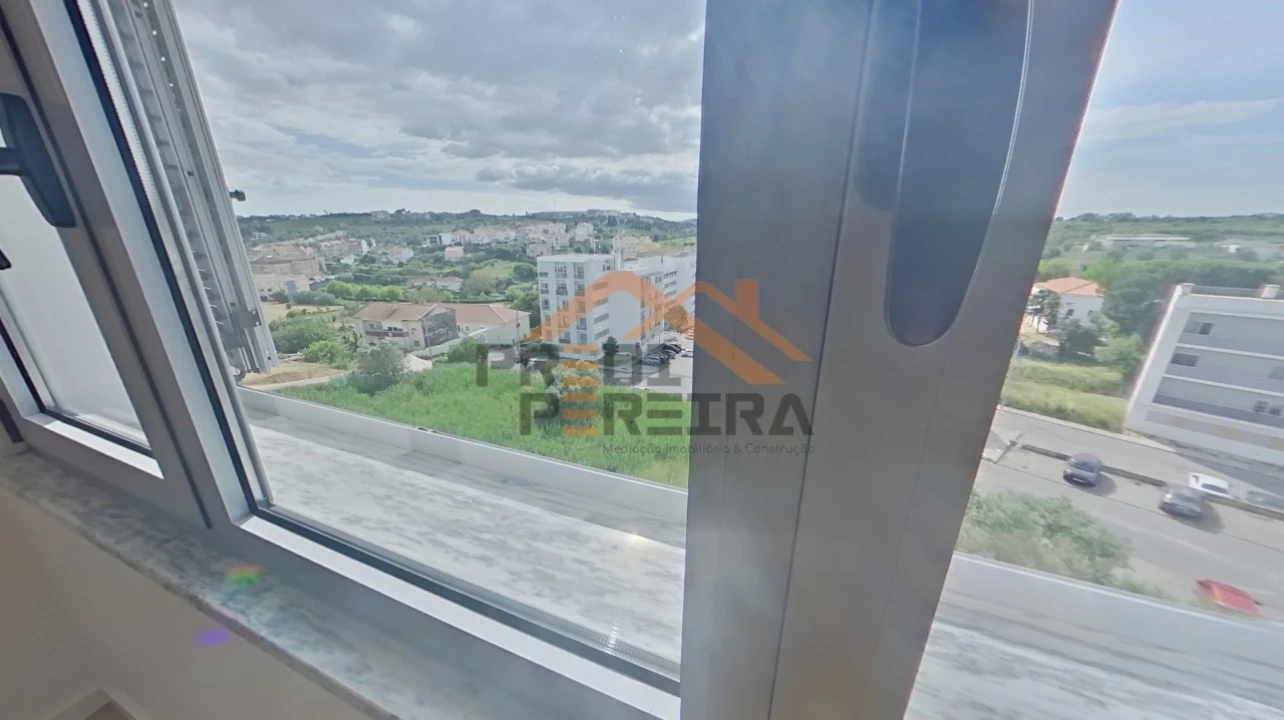 Apartamento T2 para Venda em Camarate, Unhos e Apelação Foto 23