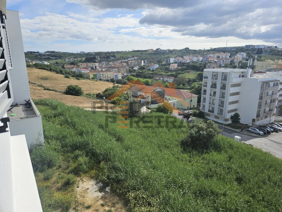 Apartamento T2 para Venda em Camarate, Unhos e Apelação Foto 39