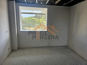 Apartamento T2 para Venda em Camarate, Unhos e Apelação