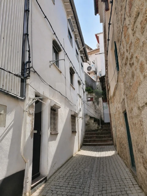 Moradia T6 para Venda em Covilhã e Canhoso