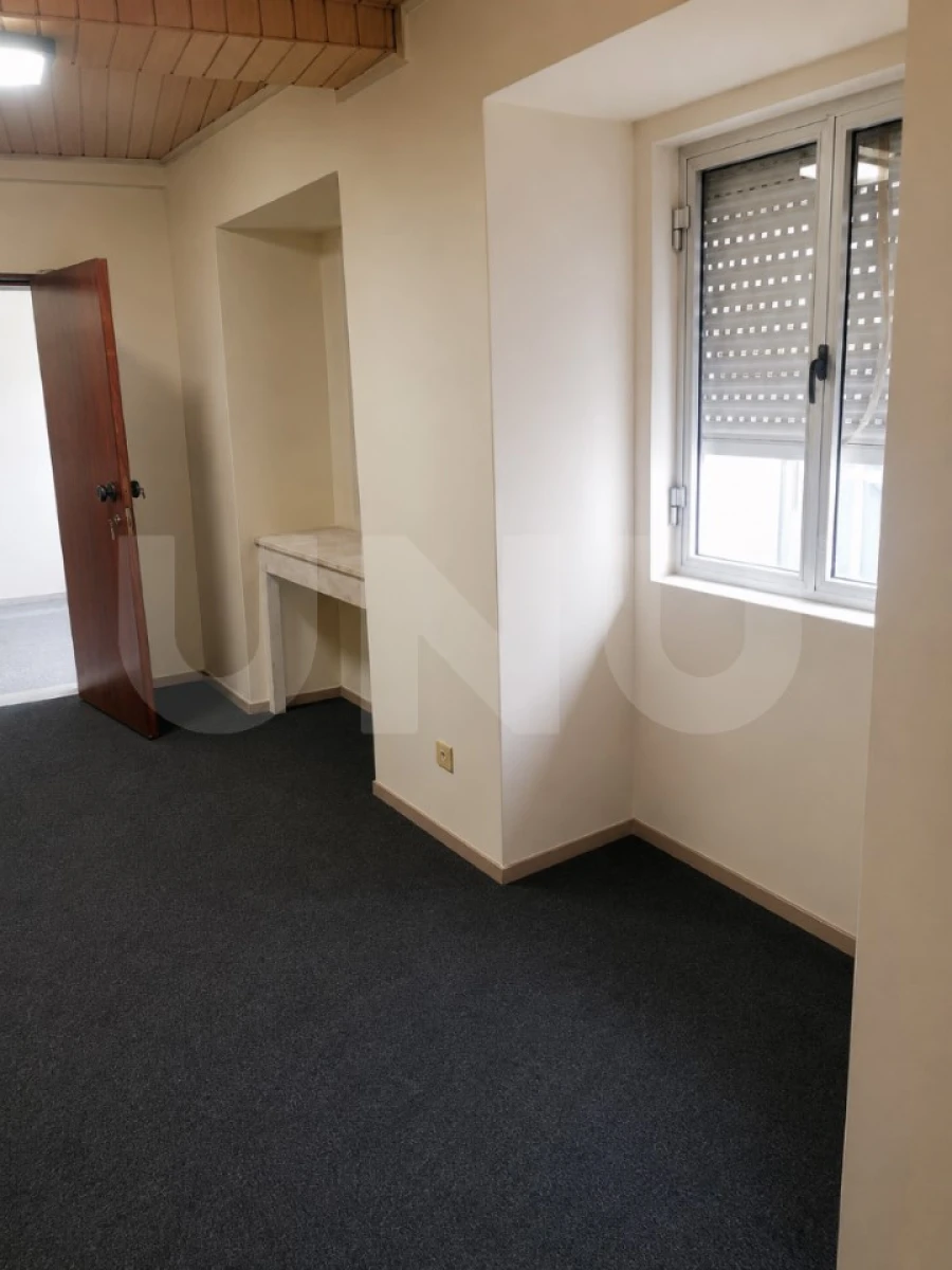 Moradia T6 para Venda em Covilhã e Canhoso Foto 16