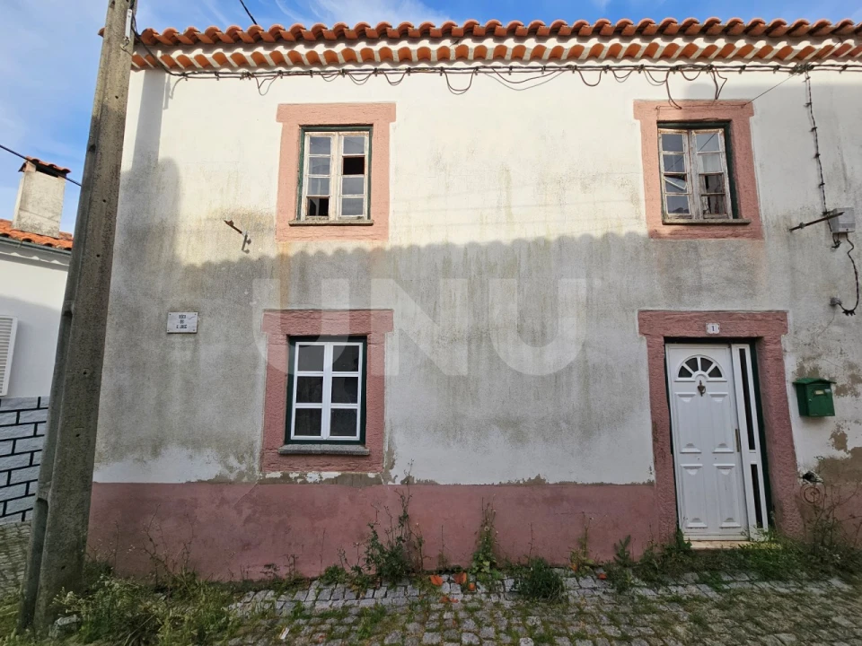 Moradia T3 para Venda em Cebolais de Cima e Retaxo Foto 2