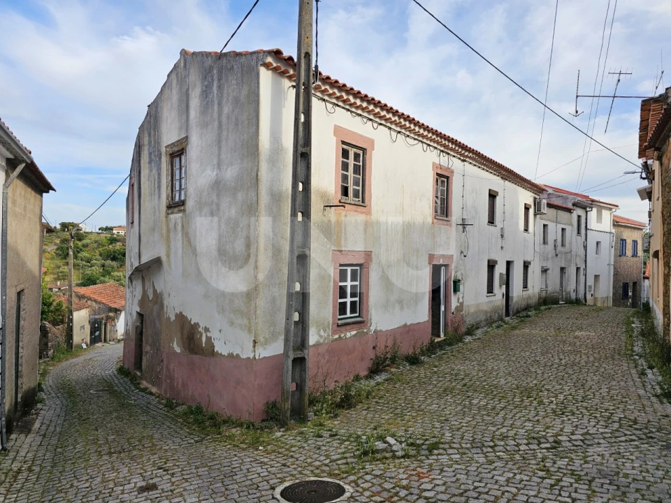Moradia T3 para Venda em Cebolais de Cima e Retaxo Foto 14
