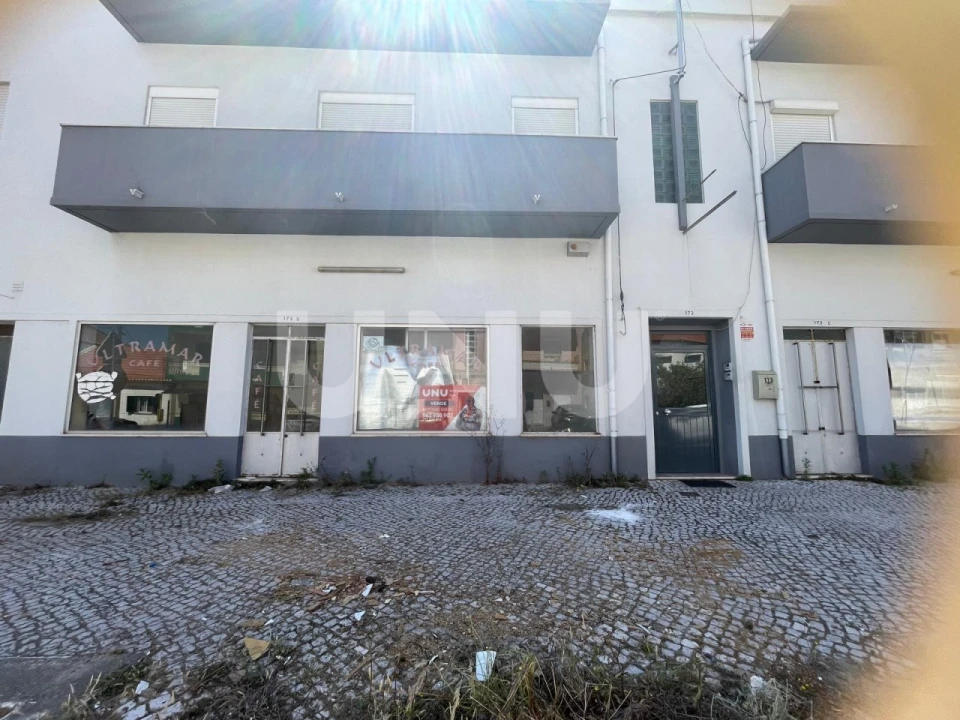Prédio para Venda em Seixal, Arrentela e Aldeia de Paio Pires Foto 26