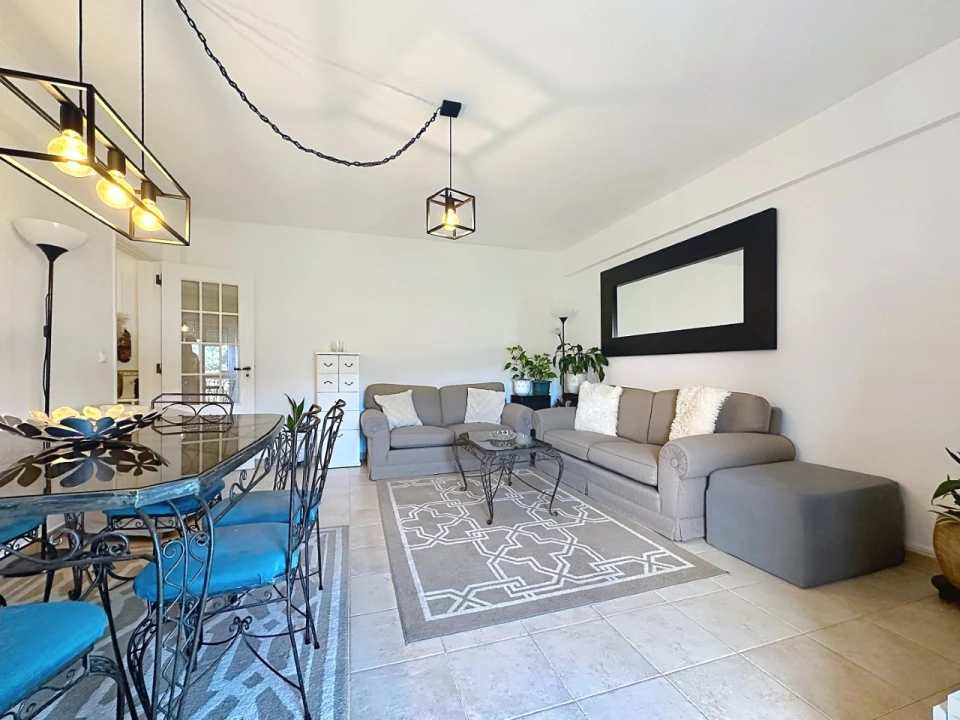 Apartamento T4 para Venda em São Domingos de Benfica Foto 2