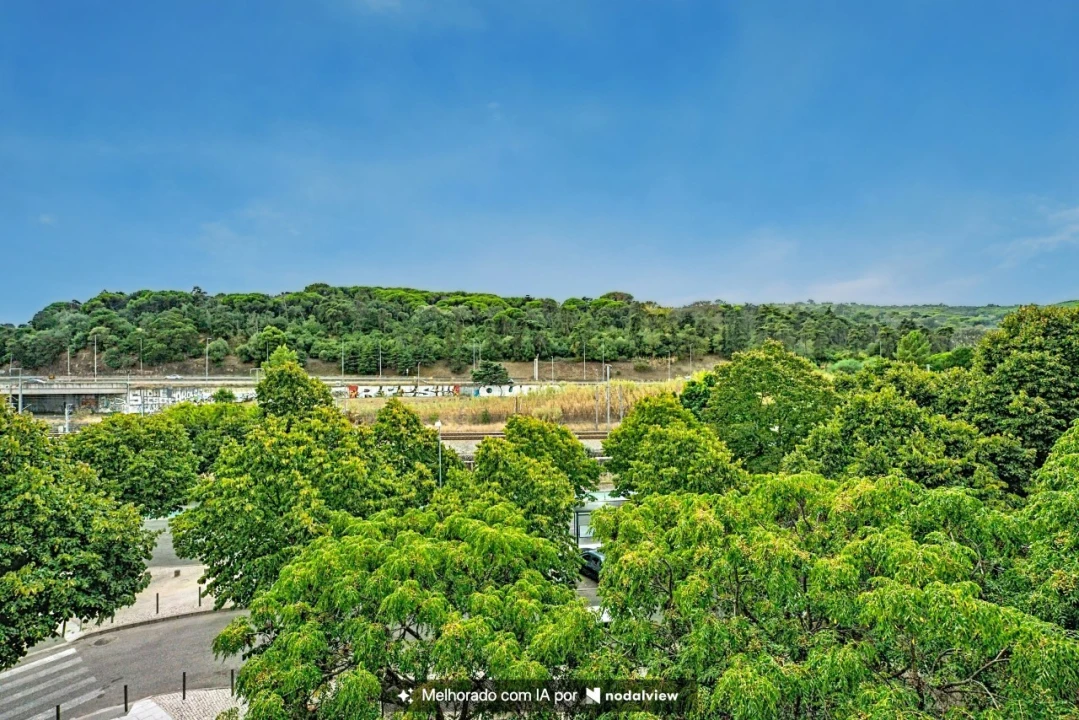 Apartamento T4 para Venda em São Domingos de Benfica Foto 2