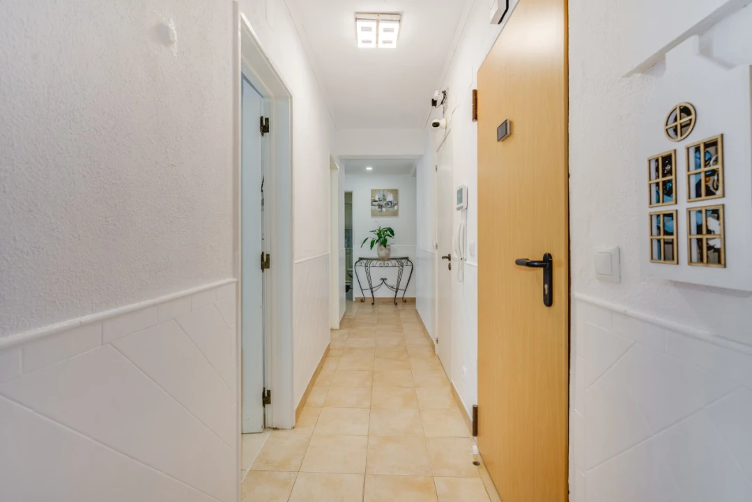Apartamento T4 para Venda em São Domingos de Benfica Foto 5