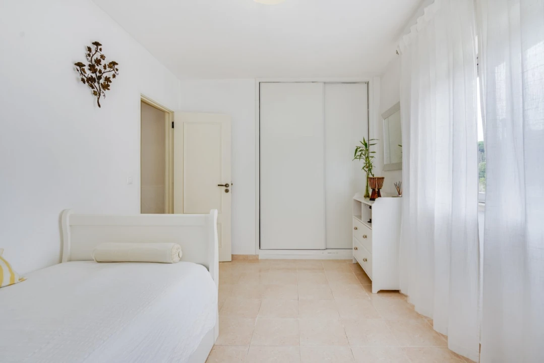 Apartamento T4 para Venda em São Domingos de Benfica Foto 13